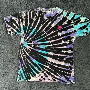 Men Size Medium Nike Sportswear Tie Dye Short Sleeve T-Shirt Black Baltic Blue